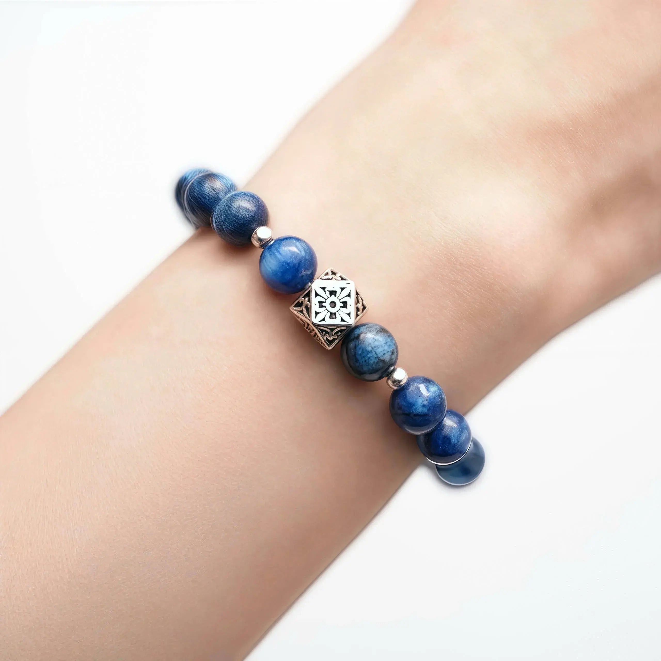 Blue Kyanite Bracelet - Ocean Mist